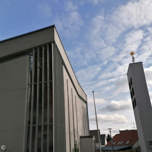 Dreieinigkeitskirche und Turm